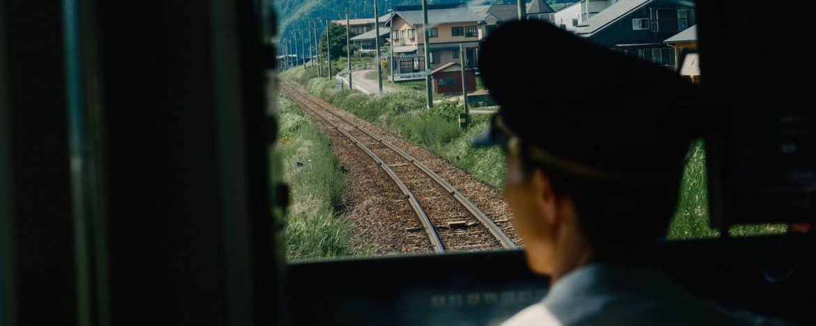 
                Corée du Sud et Japon en miroir
                Sur les rails, de Séoul à Tokyo
            
